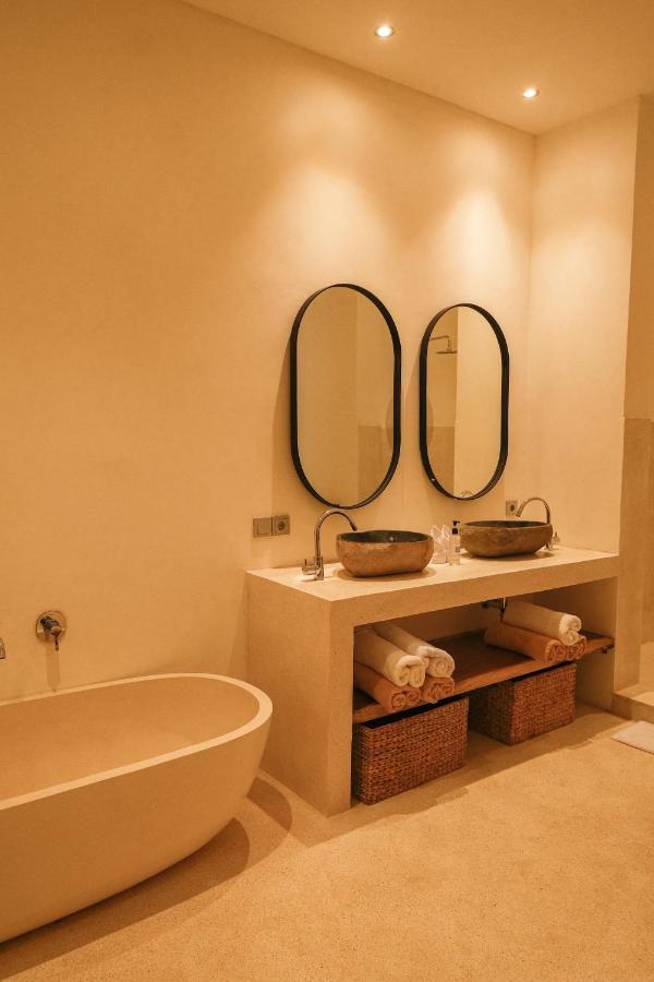 Ubud Luxury 2-Bedroom Villa With Private Pool And Bbq - Serene Escape! 외부 사진
